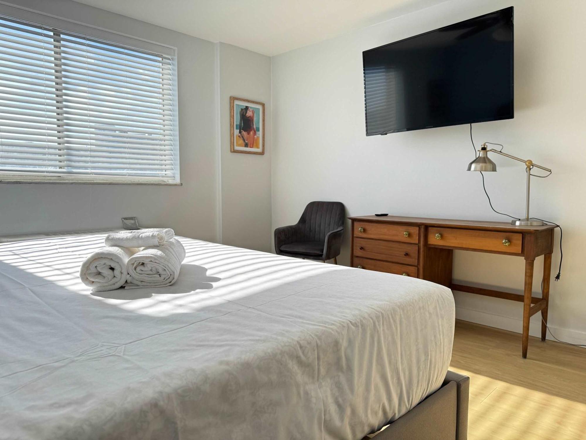 Hébergement de vacances Heart Downtown 2bd Onsite Parking View King Bed Lm1106