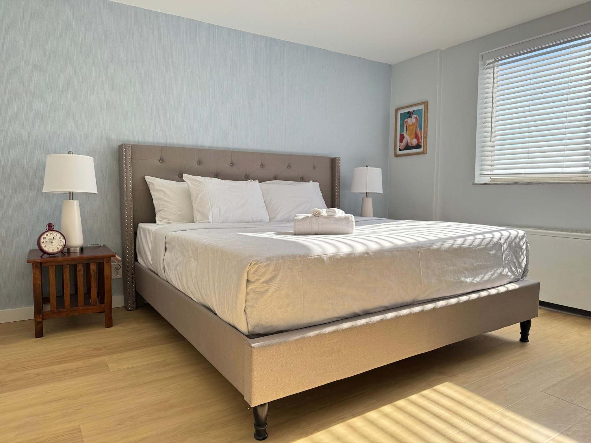 Hébergement de vacances Heart Downtown 2bd Onsite Parking View King Bed Lm1106 *