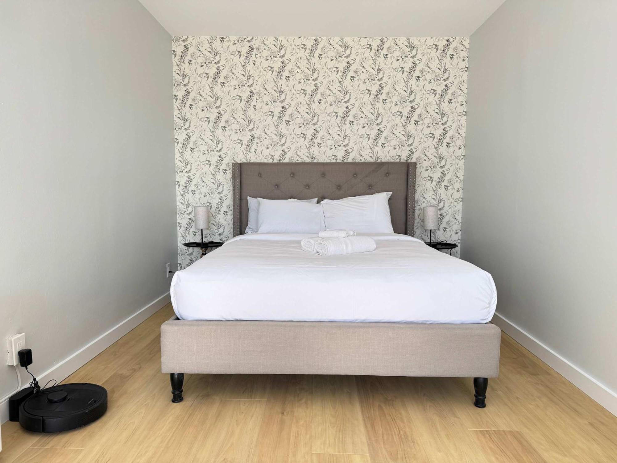 Heart Downtown 2bd Onsite Parking View King Bed Lm1106 Hébergement de vacances *
